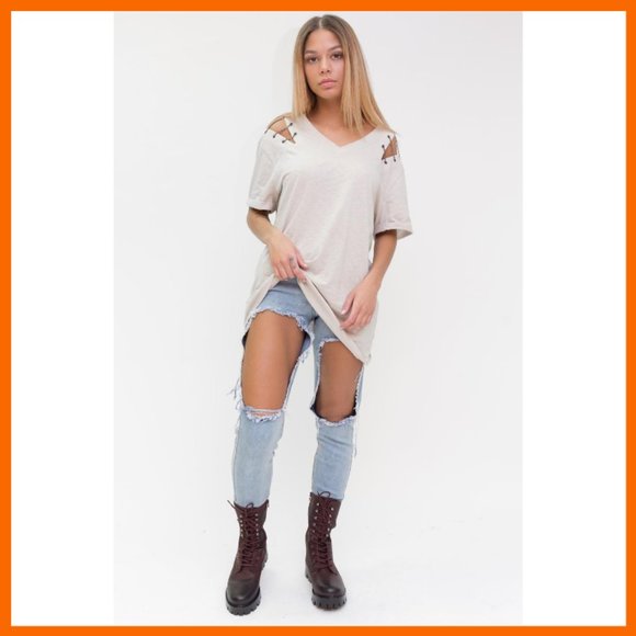 Tops - NWT Cold Shoulder V-Neck T-Shirt with Chains